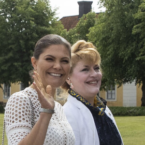 La princesse Victoria de Suède et son mari le prince Daniel étaient en visite au palais de Stromsholm à l'occasion de la Fête nationale suédoise le 6 juin 2018.