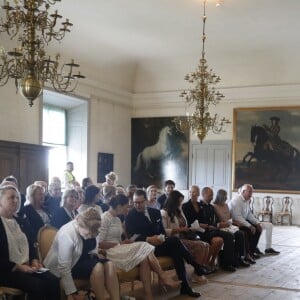 La princesse Victoria de Suède et son mari le prince Daniel étaient en visite au palais de Stromsholm à l'occasion de la Fête nationale suédoise le 6 juin 2018.