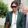 Victoria Beckham quitte sa boutique du quartier de Mayfair à Londres le 22 mai 2018.