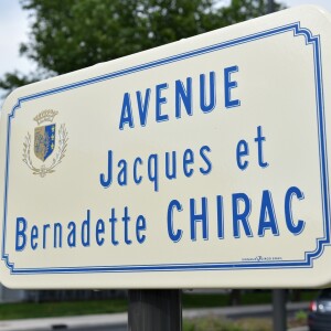 Inauguration de l'avenue Jacques et Bernadette Chirac à Brive-la-Gaillarde (Corrèze) le 8 juin 2018. L'épouse de l'ancien président de la Répubique, Bernardette Chirac, était présente à l'événement, notamment entourée d sa fille Claude.