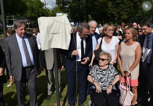 Inauguration de l'avenue Jacques et Bernadette Chirac à Brive-la-Gaillarde (Corrèze) le 8 juin 2018. L'épouse de l'ancien président de la Répubique, Bernardette Chirac, était présente à l'événement, notamment entourée d sa fille Claude.