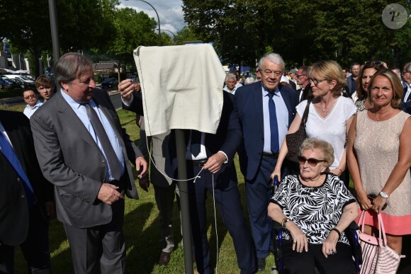 Inauguration de l'avenue Jacques et Bernadette Chirac à Brive-la-Gaillarde (Corrèze) le 8 juin 2018. L'épouse de l'ancien président de la Répubique, Bernardette Chirac, était présente à l'événement, notamment entourée d sa fille Claude.