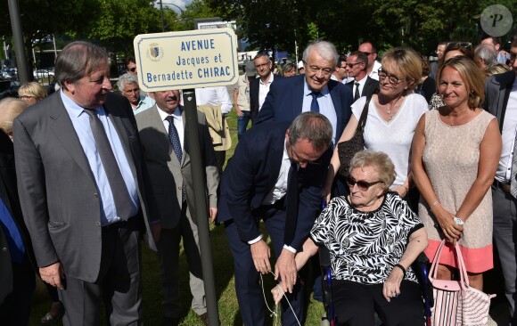 Inauguration de l'avenue Jacques et Bernadette Chirac à Brive-la-Gaillarde (Corrèze) le 8 juin 2018. L'épouse de l'ancien président de la Répubique, Bernardette Chirac, était présente à l'événement, notamment entourée d sa fille Claude.
