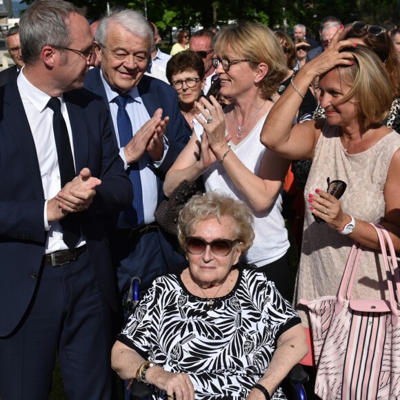 Inauguration de l'avenue Jacques et Bernadette Chirac à Brive-la-Gaillarde (Corrèze) le 8 juin 2018. L'épouse de l'ancien président de la Répubique, Bernardette Chirac, était présente à l'événement, notamment entourée d sa fille Claude.