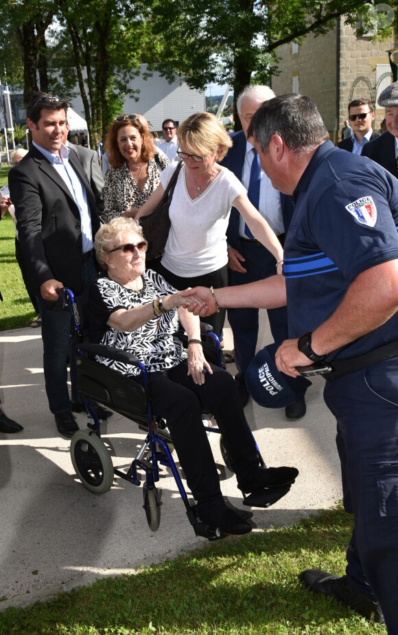 Inauguration de l'avenue Jacques et Bernadette Chirac à Brive-la-Gaillarde (Corrèze) le 8 juin 2018. L'épouse de l'ancien président de la Répubique, Bernardette Chirac, était présente à l'événement, notamment entourée d sa fille Claude.