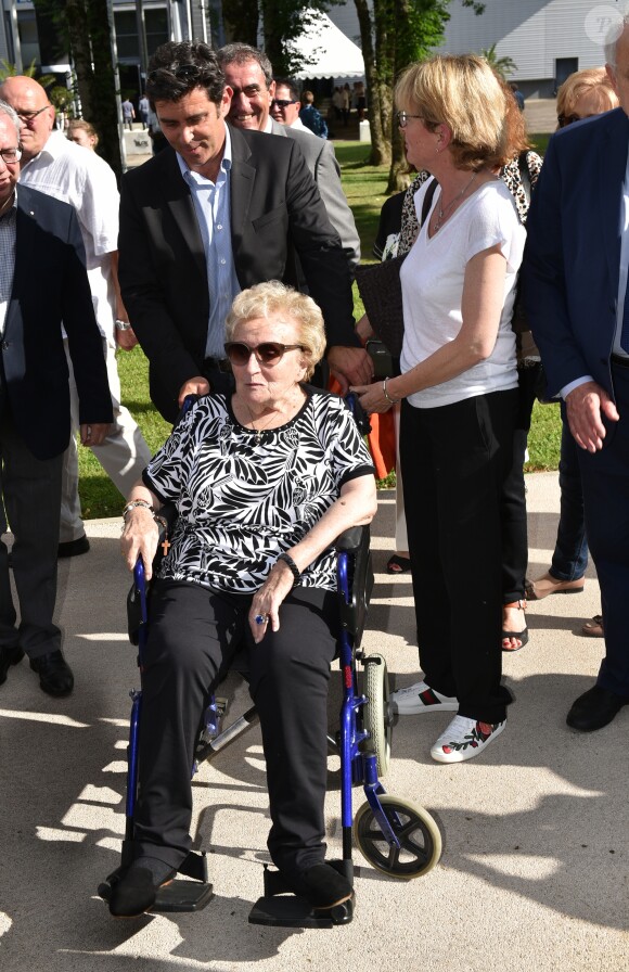 Inauguration de l'avenue Jacques et Bernadette Chirac à Brive-la-Gaillarde (Corrèze) le 8 juin 2018. L'épouse de l'ancien président de la Répubique, Bernardette Chirac, était présente à l'événement, notamment entourée d sa fille Claude.