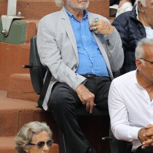 Jean-Paul Belmondo dans les tribunes des Internationaux de France de Tennis de Roland Garros à Paris, le 10 juin 2018. © Dominique Jacovides - Cyril Moreau/Bestimage