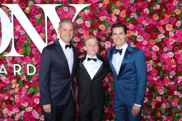 Simon Halls, Kit Halls et Matt Bomer à la cérémonie des Tony Awards, au Radio City Music Hall de New York, le 10 juin 2018