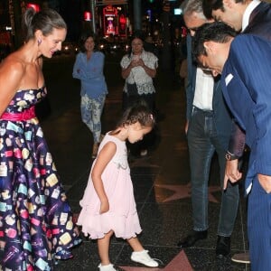 Exclusif - Andrea Bocelli est allé en famille (sa femme Veronica Berti, leur fille Virginia et les fils d'Andrea, Amos et Matteo) voir son étoile sur le célèbre Walk Of Fame à Los Angeles, le 18 juin 2018.