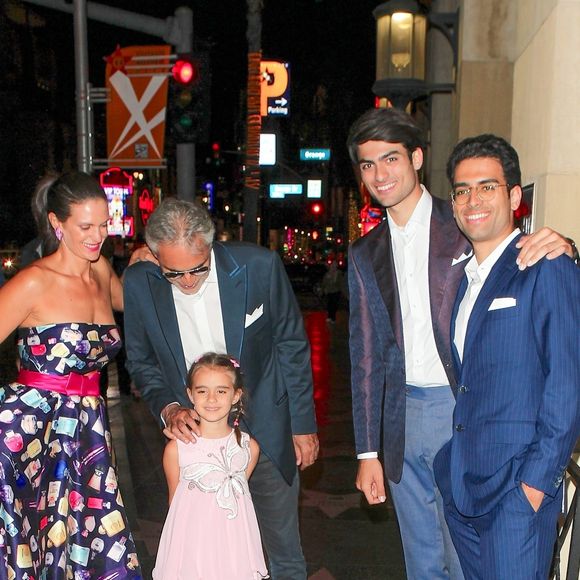 Exclusif - Andrea Bocelli est allé en famille (sa femme Veronica Berti, leur fille Virginia et les fils d'Andrea, Amos et Matteo) voir son étoile sur le célèbre Walk Of Fame à Los Angeles, le 18 juin 2018.