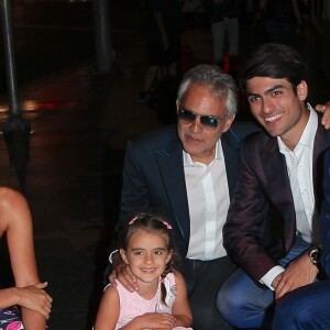 Exclusif - Andrea Bocelli est allé en famille (sa femme Veronica Berti, leur fille Virginia et les fils d'Andrea, Amos et Matteo) voir son étoile sur le célèbre Walk Of Fame à Los Angeles, le 18 juin 2018.