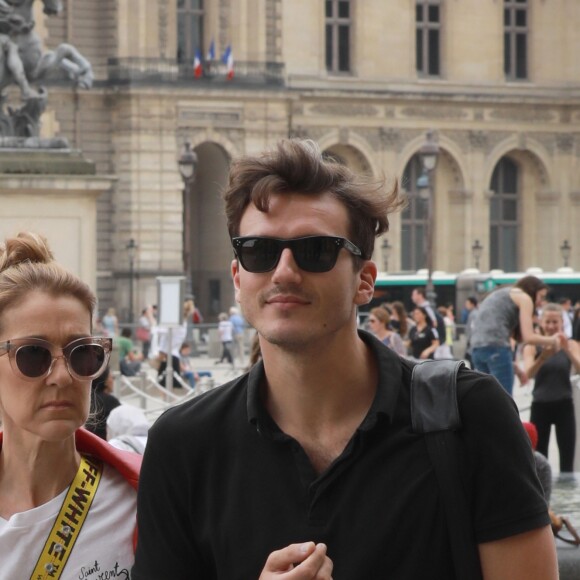 Exclusif - Céline Dion se rend chez Chanel à Paris en compagnie de son danseur Pepe Munoz  Le 14 juillet 2017.