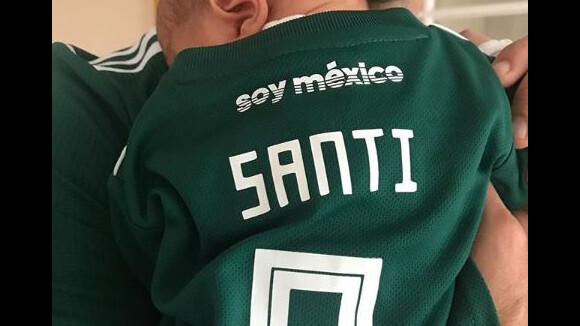 Eva Longoria maman : Nouvelle photo de Santiago pour la Coupe du monde !