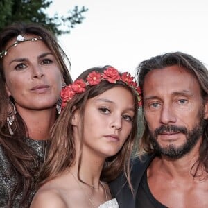 Exclusif - Bob Sinclar, sa femme Ingrid et leurs enfants Raphaël et Paloma - Cérémonie religieuse - Mariage de Benjamin Castaldi et Aurore Aleman au Mas de La Rose à Eygalières, le 27 août 2016. © Jacovides-Moreau/Bestimage