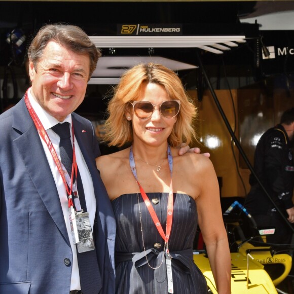 Christian Estrosi, le maire de Nice, et sa femme Laura Tenoudji dans les paddocks lors du 76e Grand Prix de Formule 1 de Monaco, le 26 mai 2018. © Bruno Bebert/Bestimage