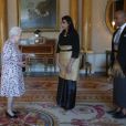 La reine Elizabeth II d'Angleterre lors d'audiences au palais de Buckingham à Londres le 27 juin 2018