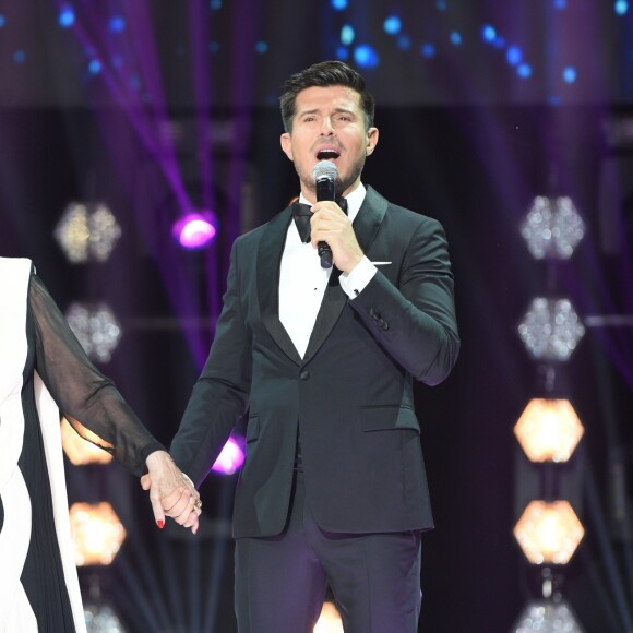 Exclusif - Nana Mouskouri et Vincent Niclo - Enregistrement de l'émission "Bon anniversaire Line" à l'occasion des 90 ans de Line Renaud au Théâtre Bobino à Paris, le 25 juin 2018. L'émission, présentée par Stéphane Bern, est diffusée mardi 3 juillet 2018 à 20h55 sur France 2. © Coadic Guirec / Bestimage