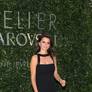 Penélope Cruz - Soirée de lancement de la collection de bijoux Atelier Swarovski by Penelope Cruz Fine Jewelry au restaurant Apicius à Paris, France, le 2 juillet 2018. © Denis Guignebourg/Bestimage