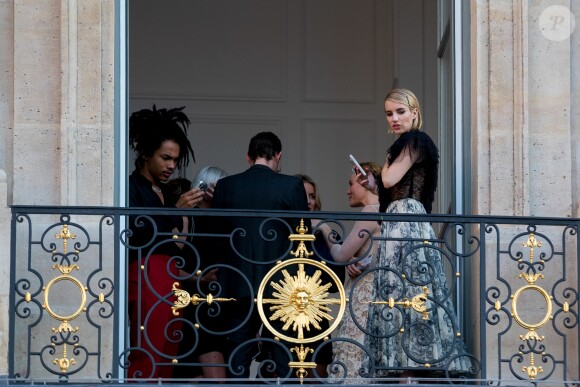 Luka Sabbat, Kate Bosworth, son mari Michael Polish et Emma Roberts assistent au dîner Dior dans la boutique de la Maison, sur la place Vendôme à Paris, le 2 juillet 2018.