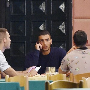 Exclusif - Kourtney Kardashian et son compagnon Younes Bendjima ont été aperçus en train de prendre du bon temps sur le port de Portofino en Italie, le 3 juillet 2018.