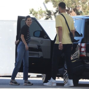 Exclusif - Kendall Jenner, son compagnon Ben Simmons et des amis ont déjeuné au restaurant Gyu-Kaku Japanese BBQ à Los Angeles. Le 27 juin 2018