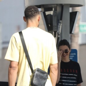 Exclusif - Kendall Jenner, son compagnon Ben Simmons et des amis ont déjeuné au restaurant Gyu-Kaku Japanese BBQ à Los Angeles. Le 27 juin 2018