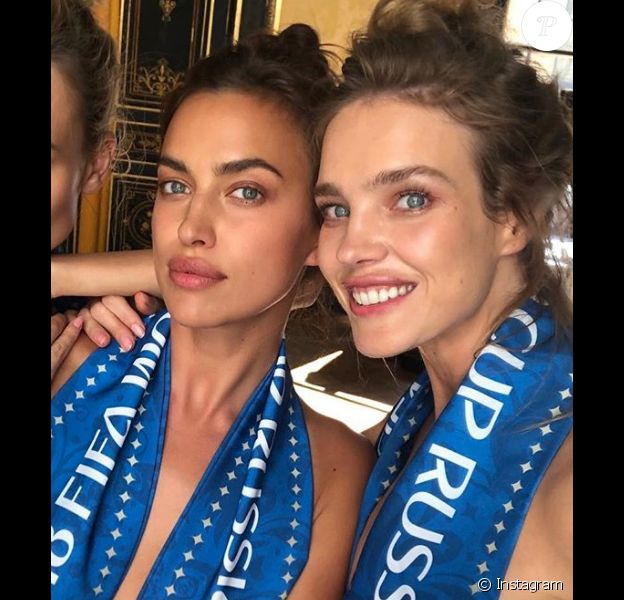 Irina Shayk et Natalia Vodianova posent topless pour soutenir la Russie lors de la Coupe du monde. Le 7 juillet 2018.