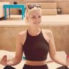 Nadège Lacroix ose le décolleté plongeant sur les réseaux sociaux - Instagram, juillet 2018