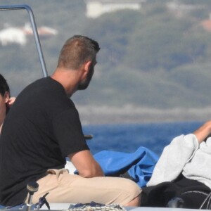 Exclusif - Cristiano Ronaldo et sa compagne Georgina Rodriguez font de la plongée sous-marine pendant leurs vacances en Grèce, le 8 juillet 2018.