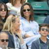 Pippa Middleton, enceinte, avec son frère James dans les tribunes de Wimbledon, le 11 juillet 2018. © Ray Tang/London News Pictures via Zuma Press/Bestimage