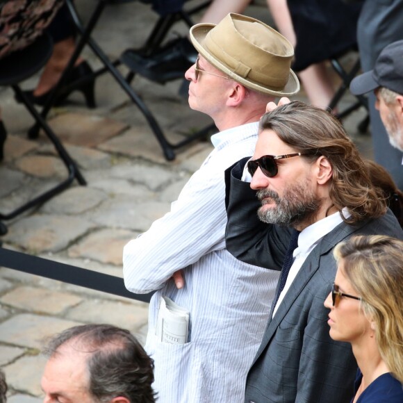 Félicité Herzog et Frédéric Beigbeder - Hommage national à Claude Lanzmann dans la cour d'honneur de l'Hôtel national des Invalides à Paris. Le 12 juillet 2018 © Stéphane Lemouton