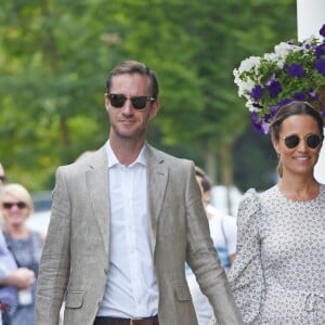 Pippa Middleton et son mari James Matthews au tournoi de Wimbledon à Londres, le 13 juillet 2018.