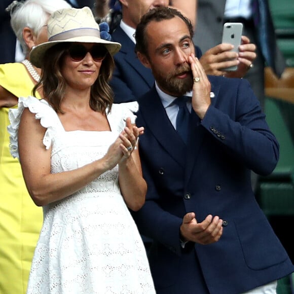 Pippa Middleton et son frère James à Wimbledon le 5 juillet 2018.