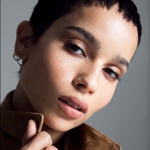 Zoë Kravitz, nouvelle égérie du parfum Black Opium d'Yves Saint Laurent.