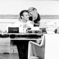 Brigitte et Emmanuel Macron, couple tendre dans un rare moment d'intimité