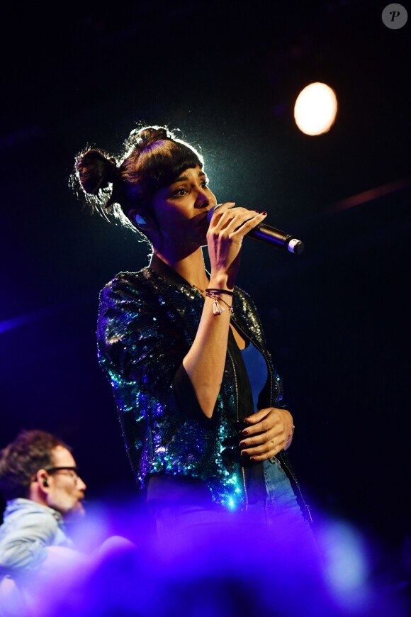 Shy'm durant le concert Star à Juan, au profit de l'association "Enfant Star et Match" dans la pinède Gould d'Antibes Juan-les-Pins le 10 juillet 2018. © Bruno Bebert/Bestimage