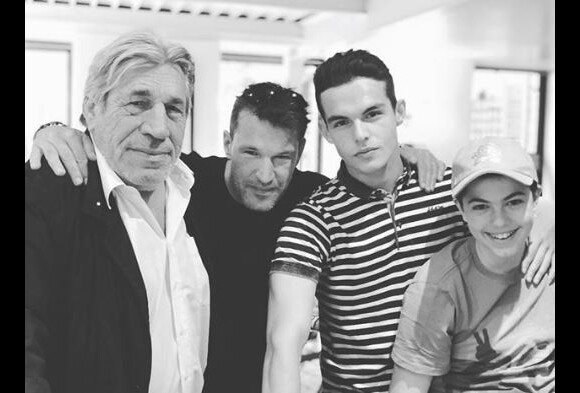 Benjamin Castaldi avec son père, Jean-Pierre Castaldi et deux de ses fils, Julien et Enzo lors de la fête des pères - Instagram, 17 juin 2018