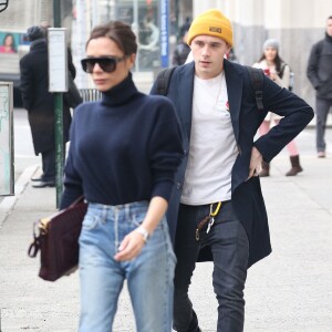 Victoria et Brooklyn Beckham à New York, le 9 février 2018.