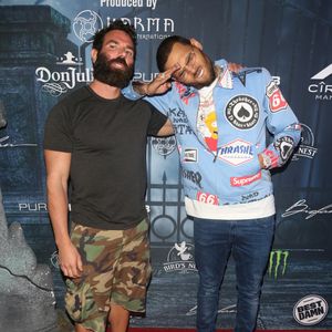 Dan Bilzerian et Chris Brown à Los Angeles. Octobre 2016.