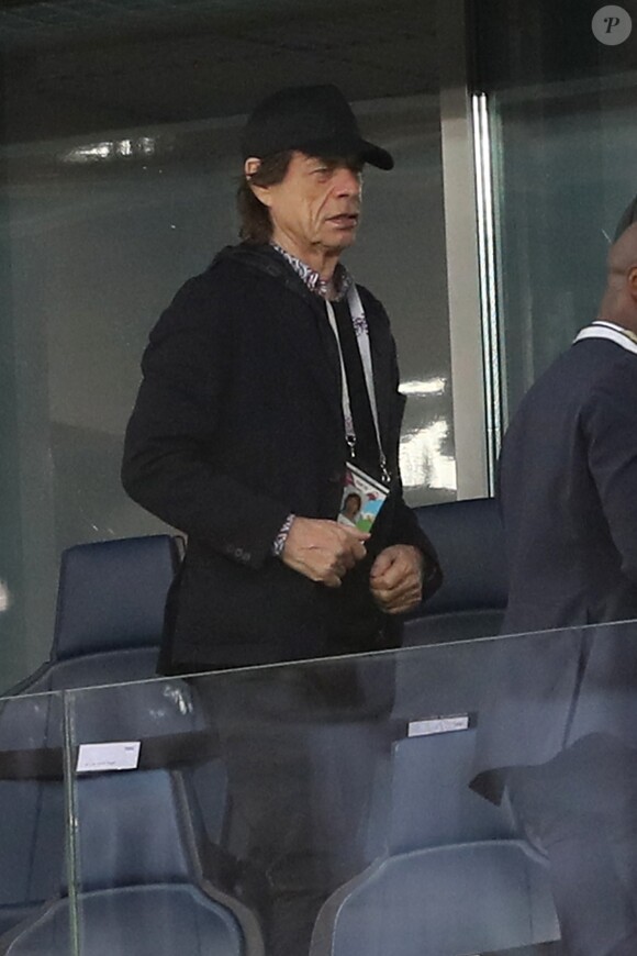 Mick Jagger - Célébrités dans les tribunes lors de la demi-finale de la coupe du monde opposant la France à la Belgique à Saint-Pétersbourg, Russie, le 10 juillet 2018. La France a gagné 1-0. © Cyril Moreau/Bestimage