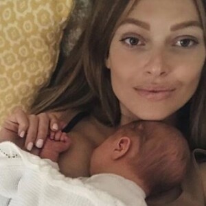 Caroline Receveur, maman pour la première fois d'un petit garçon prénommé Marlon - Instagram, 11 juillet 2018