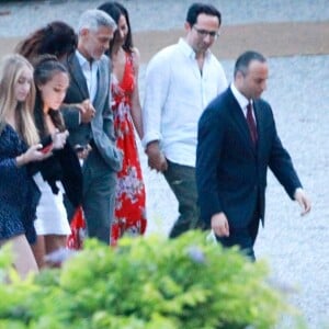 George Clooney et sa femme Amal - G. Clooney et sa femme vont dîner avec des amis au restaurant Villa D'Este sur le lac de Côme en Italie le 28 juillet 2018.