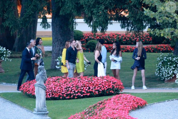 George Clooney et sa femme Amal - G. Clooney et sa femme vont dîner avec des amis au restaurant Villa D'Este sur le lac de Côme en Italie le 28 juillet 2018.