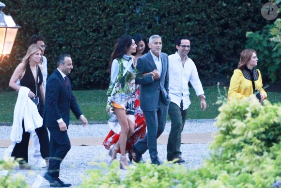 George Clooney et sa femme Amal - G. Clooney et sa femme vont dîner avec des amis au restaurant Villa D'Este sur le lac de Côme en Italie le 28 juillet 2018.