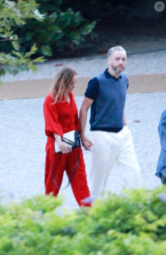 Stella McCartney et son mari Alasdhair Willis - G. Clooney et sa femme vont dîner avec des amis au restaurant Villa D'Este sur le lac de Côme en Italie le 28 juillet 2018.