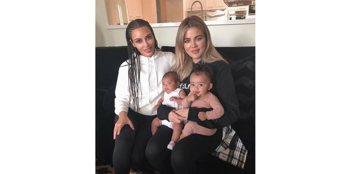 Photo Kim Et Khlo Kardashian Avec Leurs Filles Respectives Chicago photo-kim-et-khlo-kardashian-avec-leurs-filles-respectives-chicago