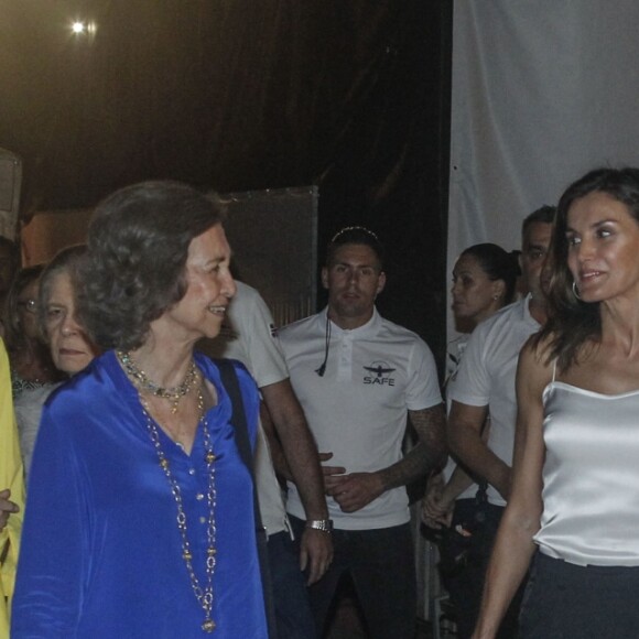 Le roi Felipe VI d'Espagne, la reine Letizia, la reine Sofia, la princesse Leonor des Asturies, l'infante Sofia, l'infante Elena et la princesse Irene de Grèce et de Danemark étaient de sortie le 1er août 2018 à Port Adriano, à El Toro sur l'île de Majorque, pour un récital du violoniste Ara Malikian dans le cadre d'un festival de musique.