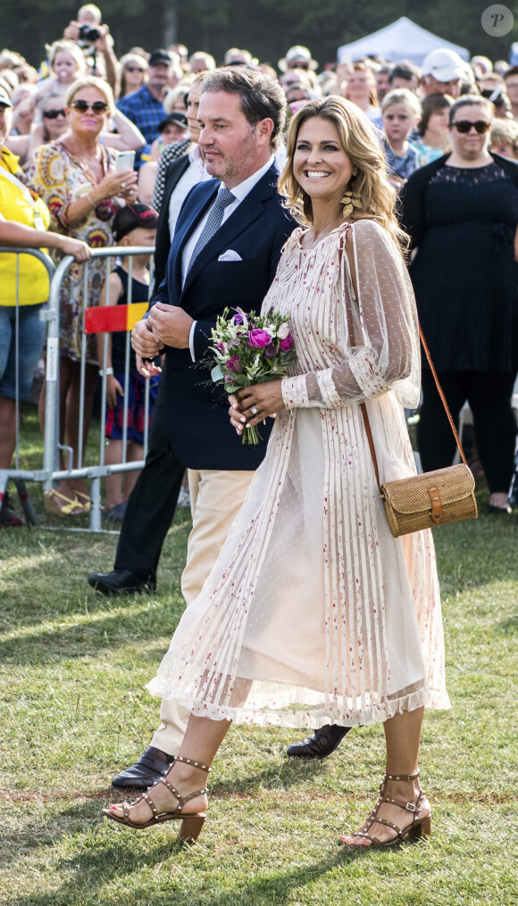 <p>La princesse Madeleine de Suède et Christopher O'Neill lors des célébrations du 41e anniversaire de la princesse Victoria à Borgholm le 14 juillet 2018.</p>