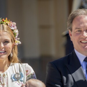 La princesse Madeleine de Suède et Christopher O'Neill lors du baptême de leur fille Adrienne, en compagnie de leurs deux autres enfants, la princesse Leonore et le prince Nicolas, à Stockholm le 8 juin 2018.