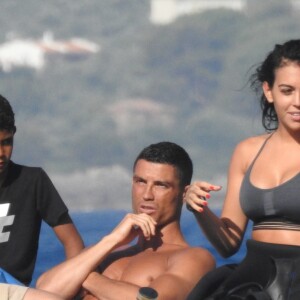 Exclusif - Cristiano Ronaldo et sa compagne Georgina Rodriguez en vacances en Grèce, le 9 juillet 2018.